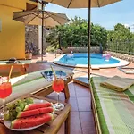Feriehus Luxurious In Bregi *