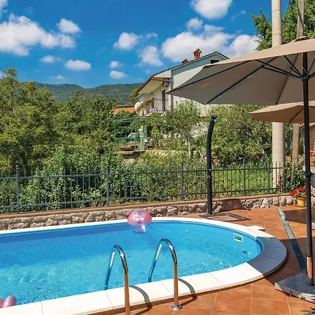 Hébergement de vacances 3 Bedroom Lovely In Bregi Opatija
