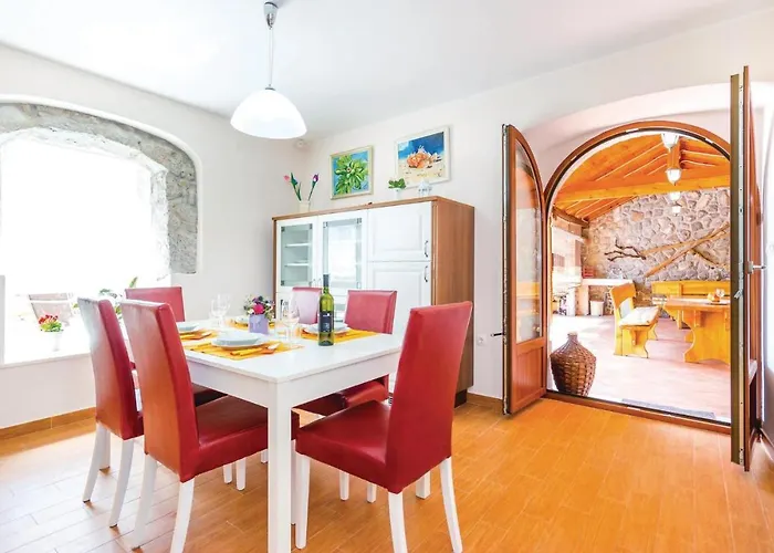 度假居 Cozy In Bregi With Wifi