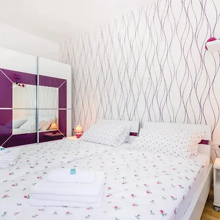 Ferienhaus Cozy In Bregi With Wifi Breza