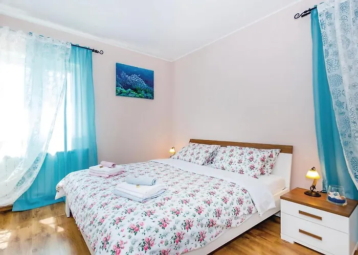 펜션 Cozy In Bregi With Wifi