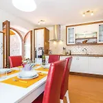 بيت للعطل Luxurious In Bregi *