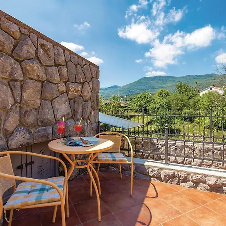 Vakantiehuis 3 Bedroom Lovely In Bregi Opatija
